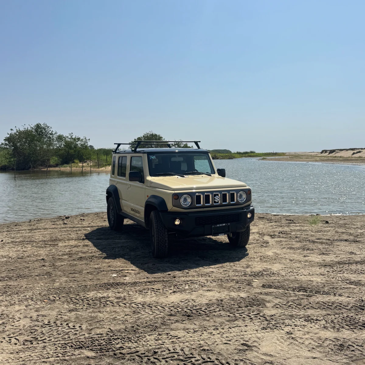 Front of Jimny Mexico 2025